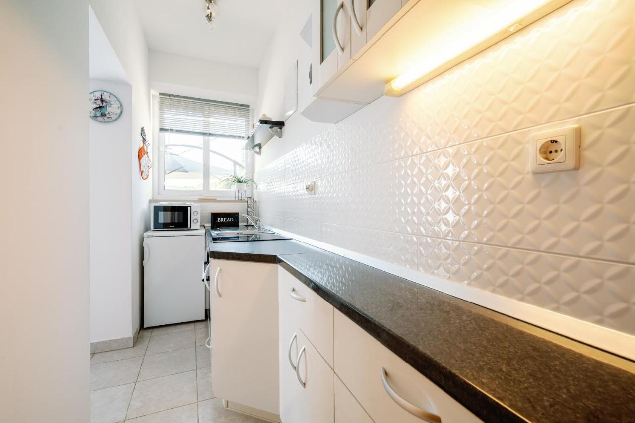 Charming Little Apartment Чилипи Экстерьер фото