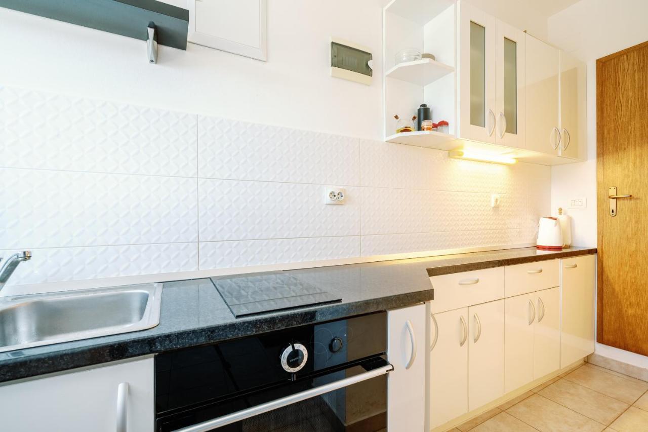 Charming Little Apartment Чилипи Экстерьер фото